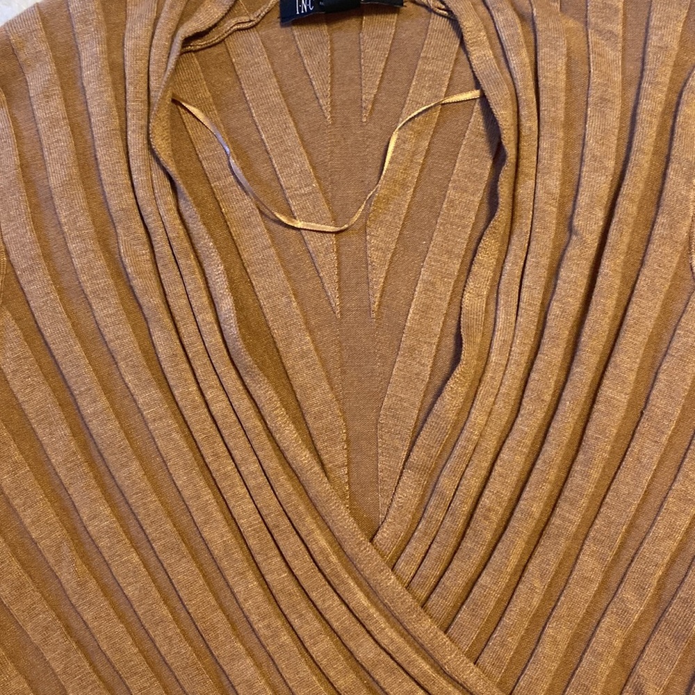 Macys INC Ribbed Top - Picture 5 of 6